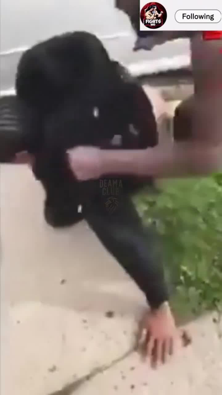 Yn beats man for hitting his mom