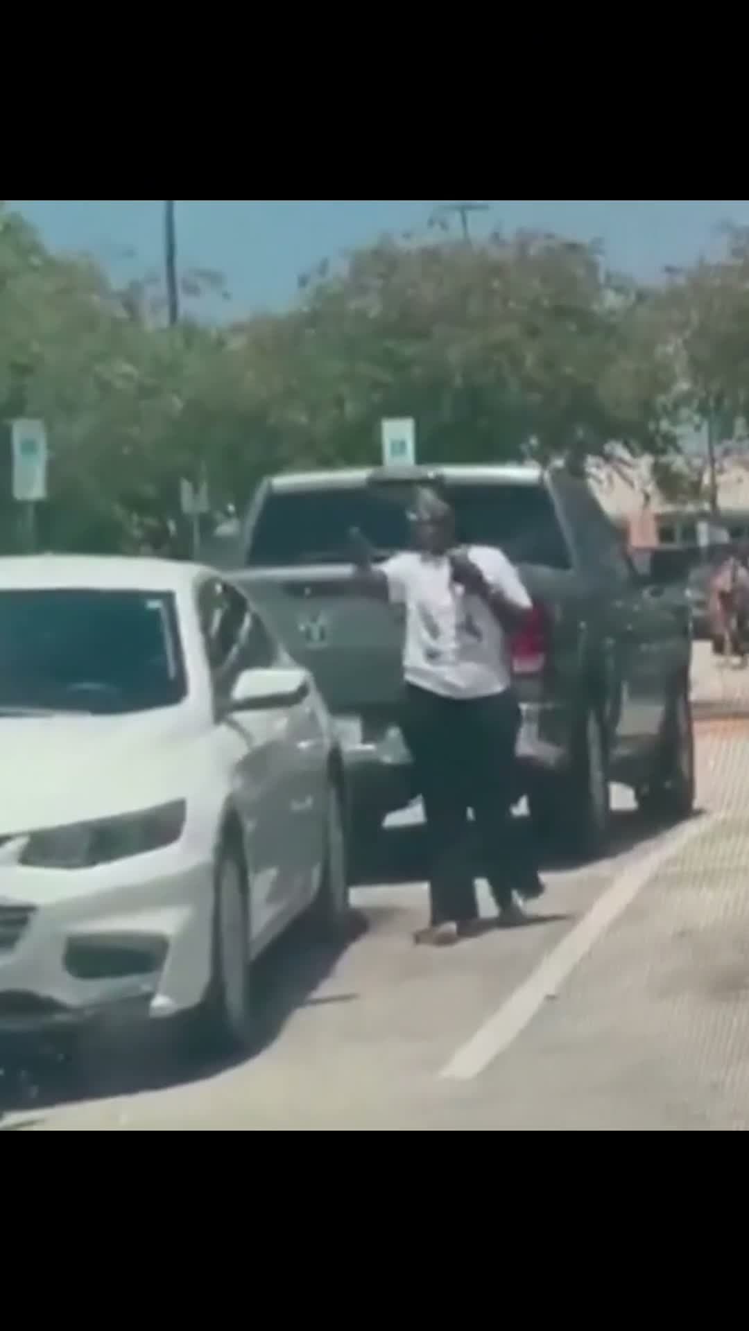 Veteran shot in parking lot by Florida Woman